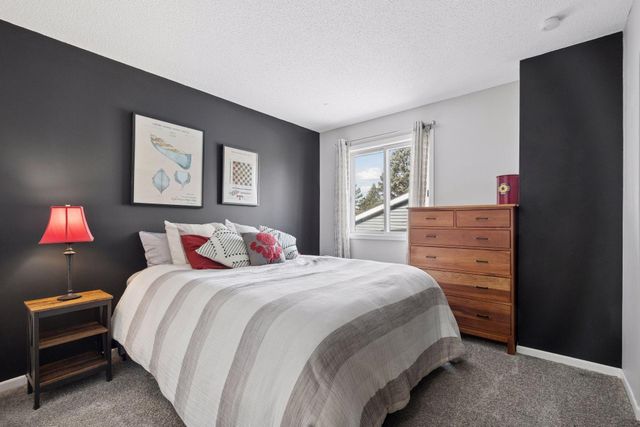 2543 Wimbledon Place, Woodbury, MN 55125