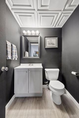 2543 Wimbledon Place, Woodbury, MN 55125