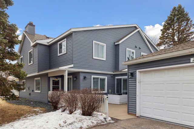 2543 Wimbledon Place, Woodbury, MN 55125