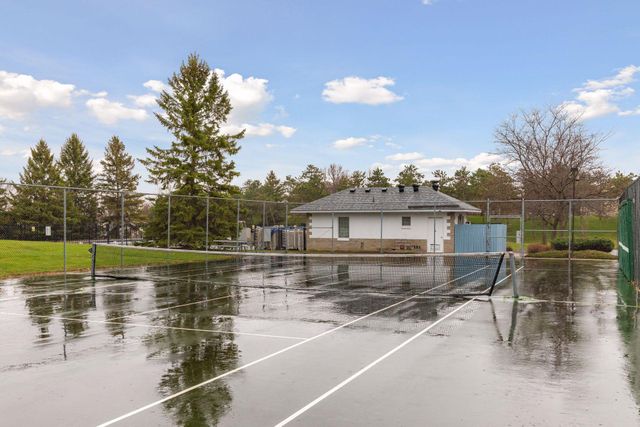 2543 Wimbledon Place, Woodbury, MN 55125