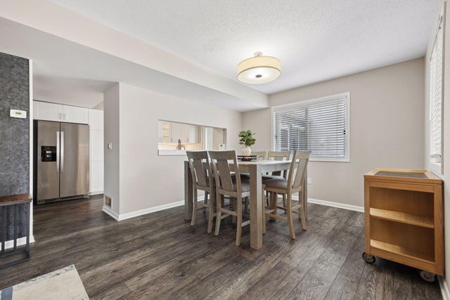 2543 Wimbledon Place, Woodbury, MN 55125