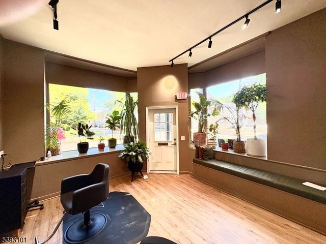 41 Church St, Lambertville City, NJ 08530