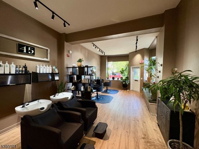 41 Church St, Lambertville City, NJ 08530