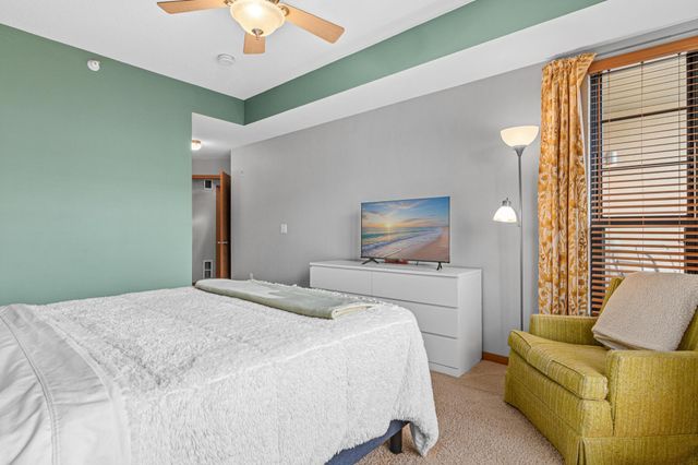 2565 Franklin Avenue 307, Saint Paul, MN 55114