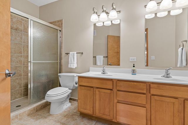 2565 Franklin Avenue 307, Saint Paul, MN 55114