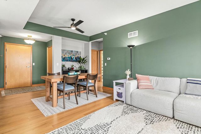 2565 Franklin Avenue 307, Saint Paul, MN 55114