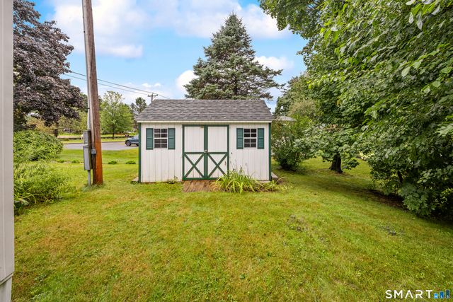 8 Redstone Street, Southington, CT 06489