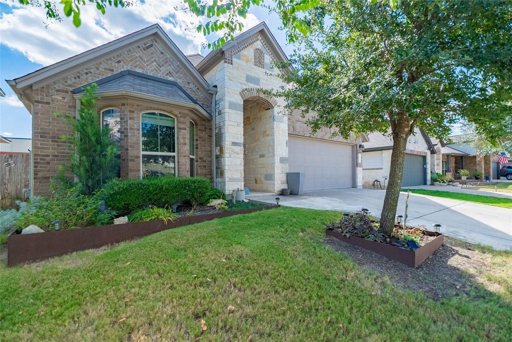 2009 Garretts WAY, Manchaca, TX 78652