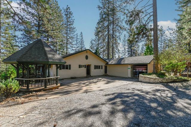 2637 Ruth Ln, Arnold, CA 95223