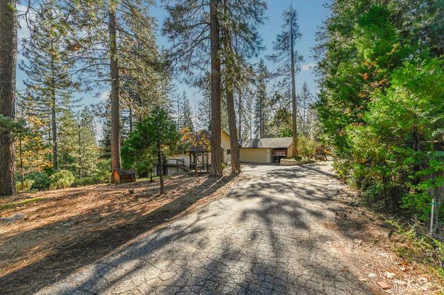 2637 Ruth Ln, Arnold, CA 95223