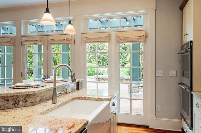 6 CHASE RD, Annapolis, MD 21409