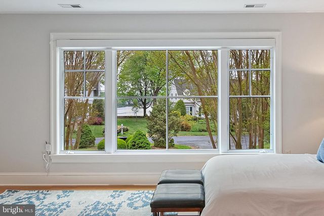 6 CHASE RD, Annapolis, MD 21409