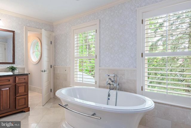 6 CHASE RD, Annapolis, MD 21409