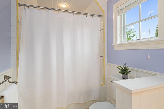 6 CHASE RD, Annapolis, MD 21409