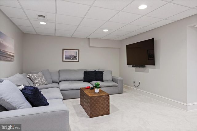 6 CHASE RD, Annapolis, MD 21409