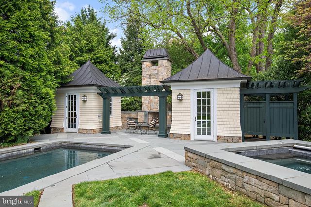 6 CHASE RD, Annapolis, MD 21409
