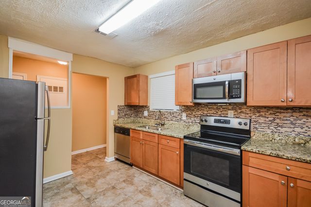 1912 Singer Way, Lithonia, GA 30058