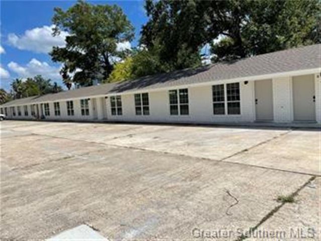638 Iris Street, Lake Charles, LA 70601