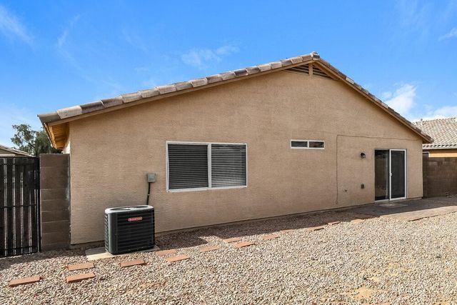 8706 E Capri Avenue, Mesa, AZ 85208