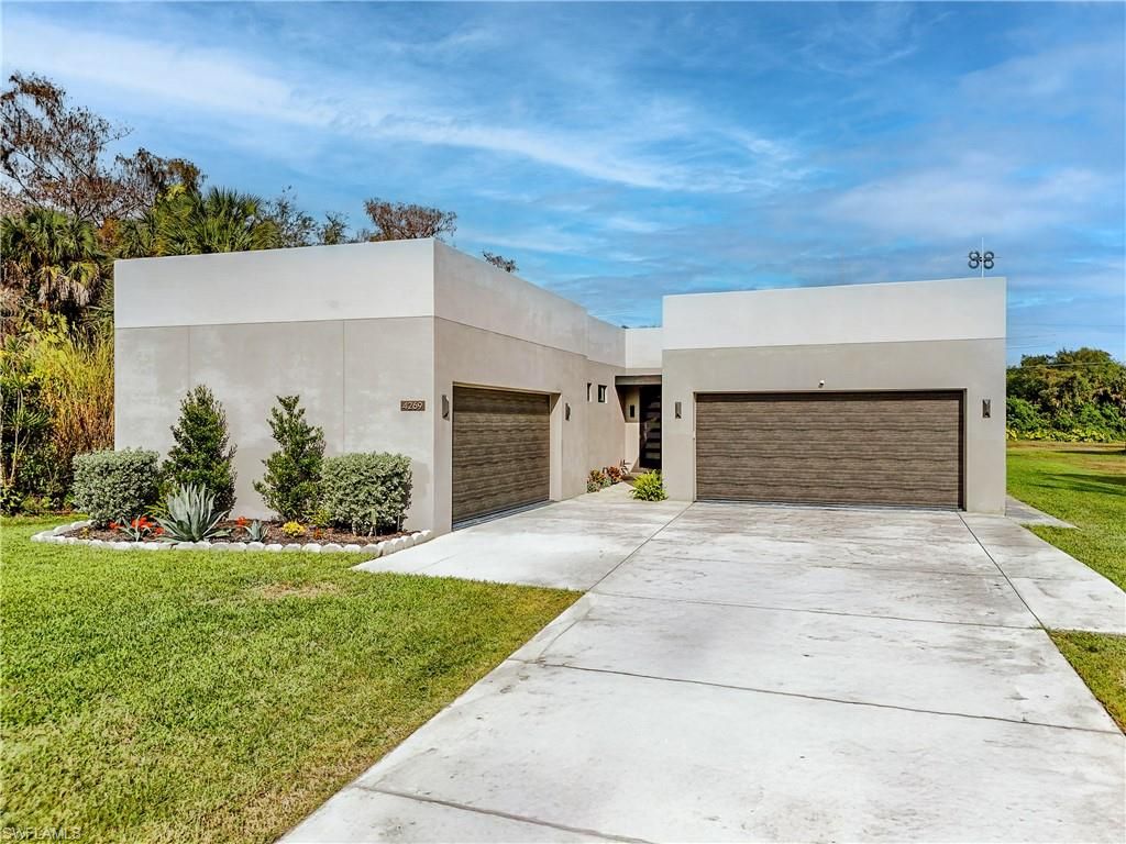 4269 15th AVE SW, NAPLES, FL 34116 — photo 2