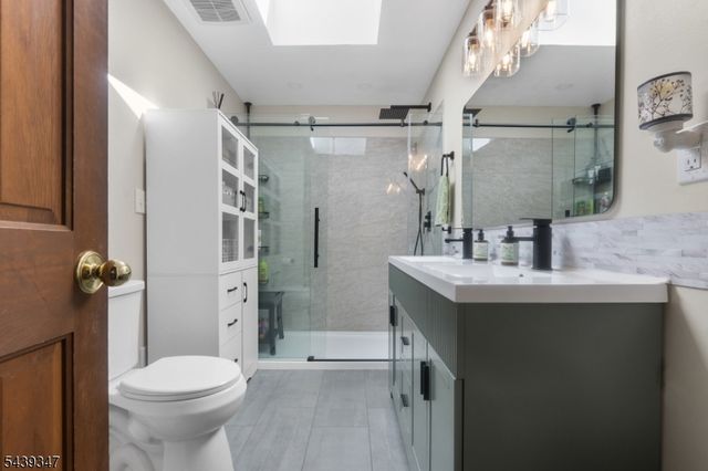 150 Barbara Dr, North Plainfield Boro, NJ 07062