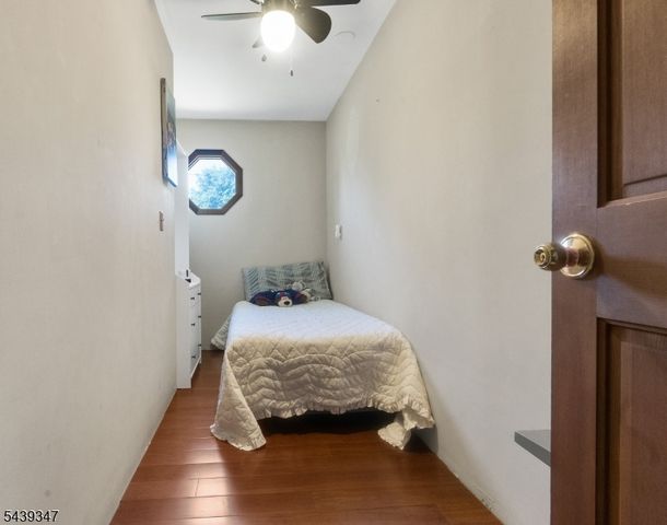 150 Barbara Dr, North Plainfield Boro, NJ 07062