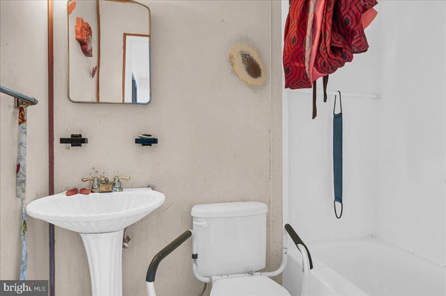 55 OAKMONT DR, New Castle, DE 19720