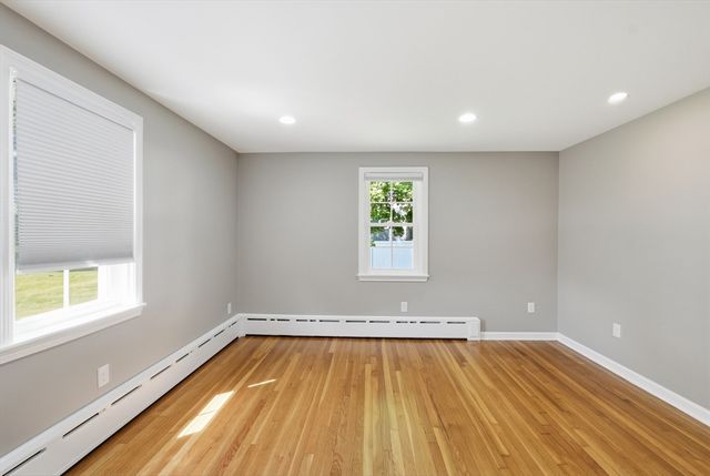 16 Hamilton Ave, Milford, MA 01757