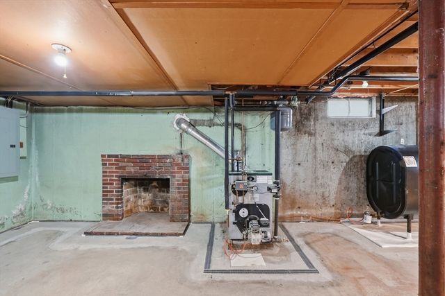 16 Hamilton Ave, Milford, MA 01757