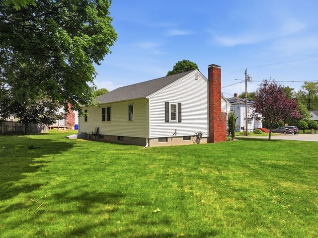 16 Hamilton Ave, Milford, MA 01757