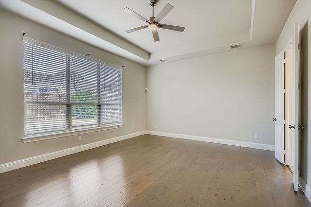 932 Hunters Creek Drive, Rockwall, TX 75087