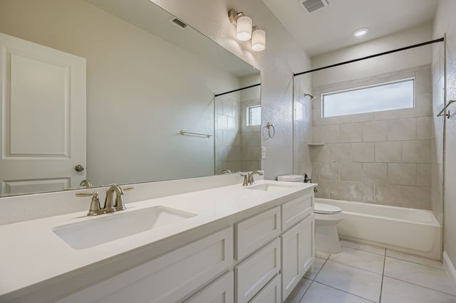 932 Hunters Creek Drive, Rockwall, TX 75087