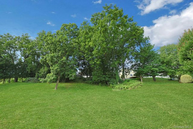 12 Pine Drive, Stony Point, NY 10980
