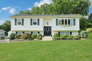 12 Pine Drive, Stony Point, NY 10980