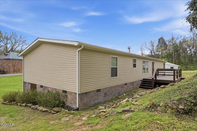 1405 River Road, New Market, TN 37820
