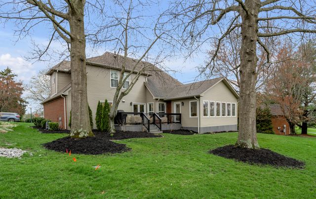 1370 Estates Hill Circle, Lexington, KY 40511