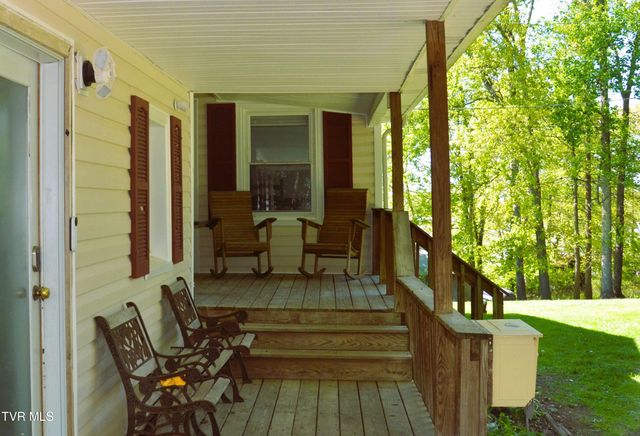 6081 Pole Bridge Road, Wise, VA 24293