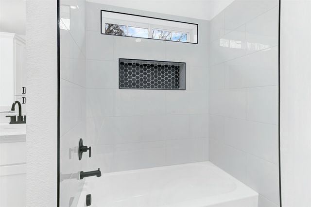 4811 Huey Street, Dallas, TX 75210