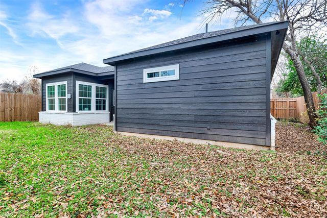 4811 Huey Street, Dallas, TX 75210