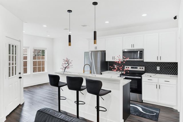 4811 Huey Street, Dallas, TX 75210