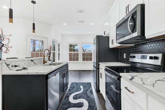 4811 Huey Street, Dallas, TX 75210