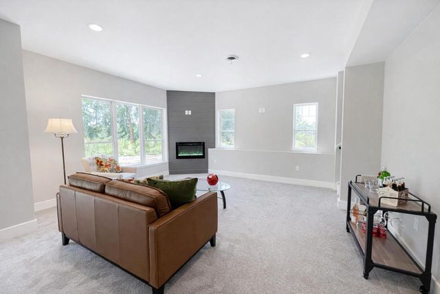 W389N7112 Pennsylvania STREET, Oconomowoc, WI 53066