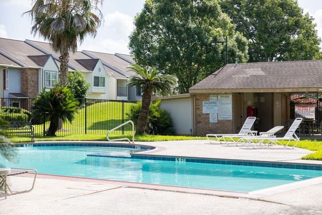9517 Fondren Road, Houston, TX 77074
