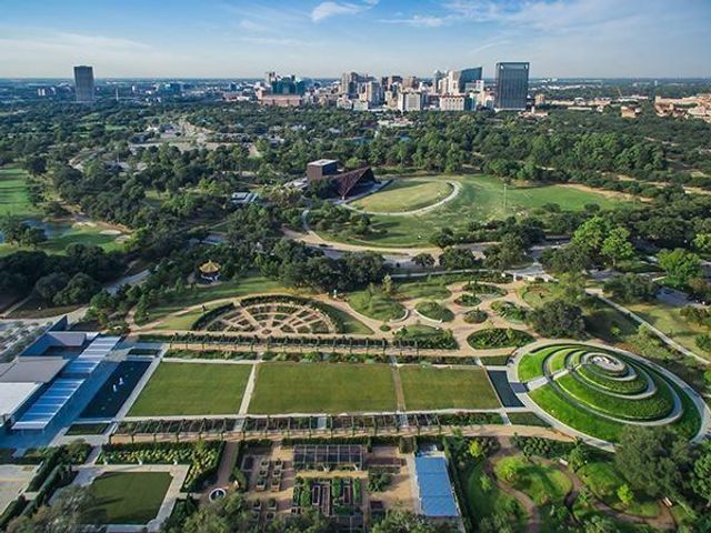 9517 Fondren Road, Houston, TX 77074