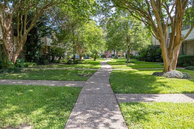 9517 Fondren Road, Houston, TX 77074
