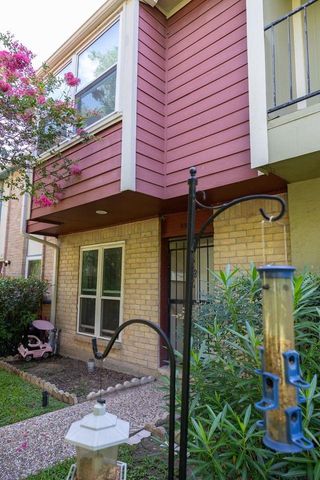 9517 Fondren Road, Houston, TX 77074