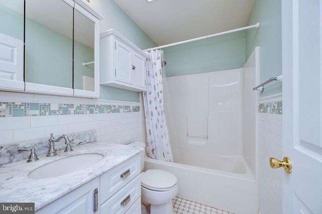 1579 LAURA LN, Pottstown, PA 19464
