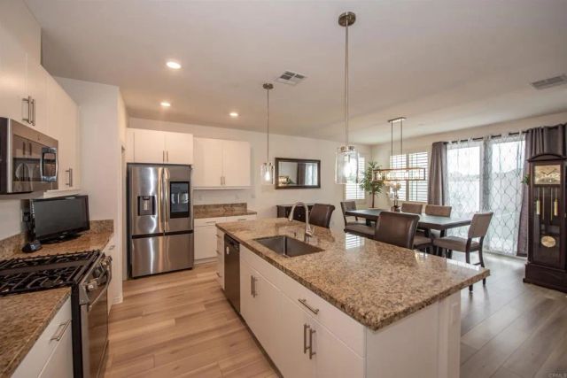 27119 Lost Palm Street, Menifee, CA 92585