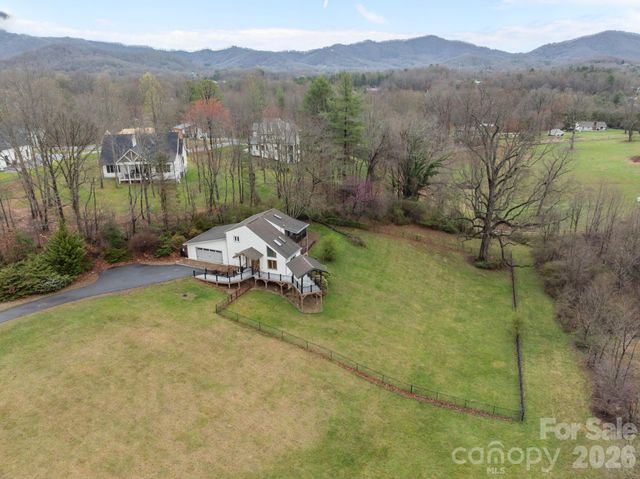 234 Justice Ridge Road, Candler, NC 28715