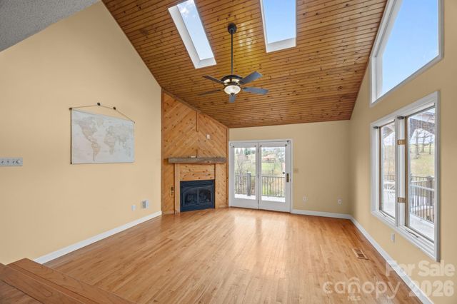 234 Justice Ridge Road, Candler, NC 28715